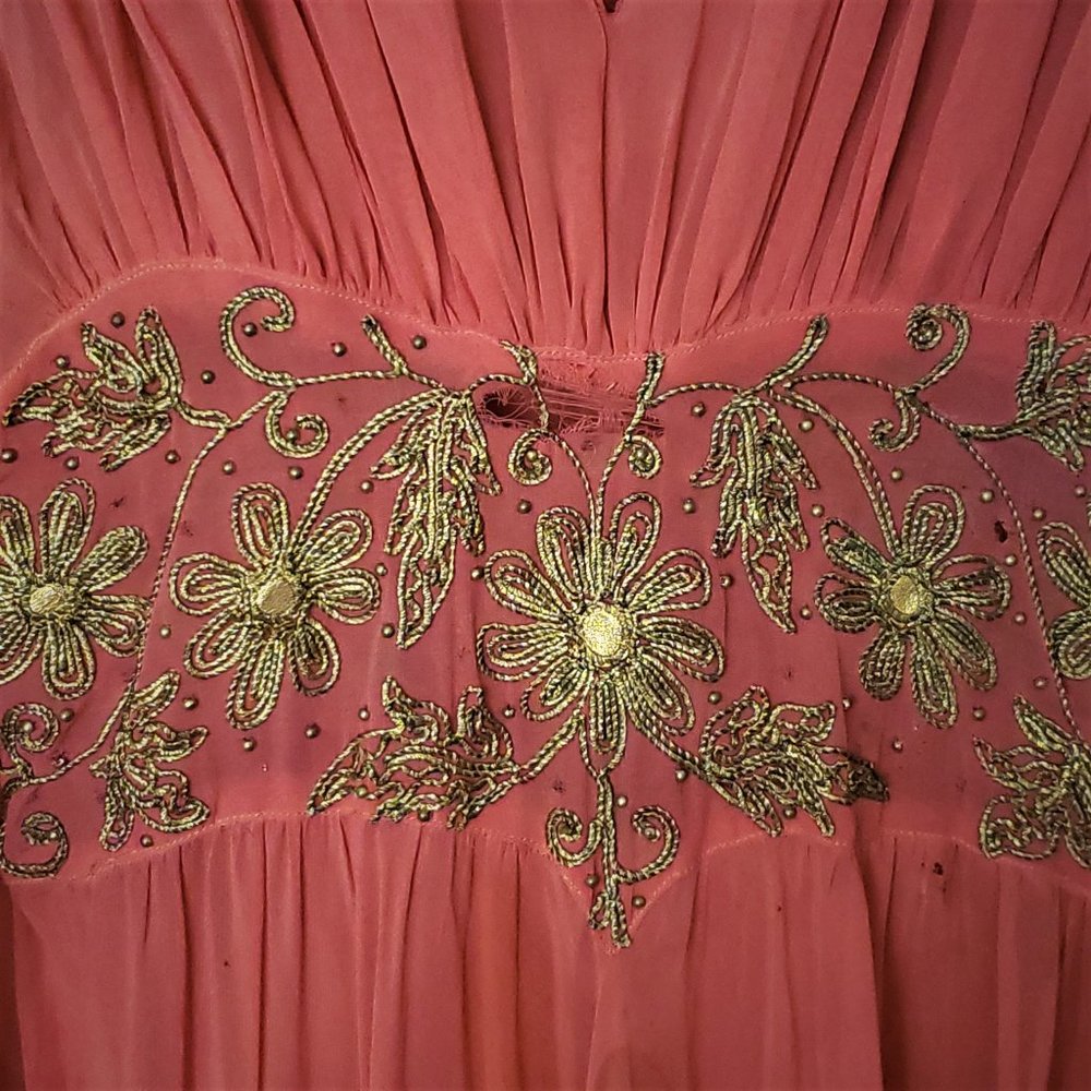 VTG stunning evening gown from the late 1930s